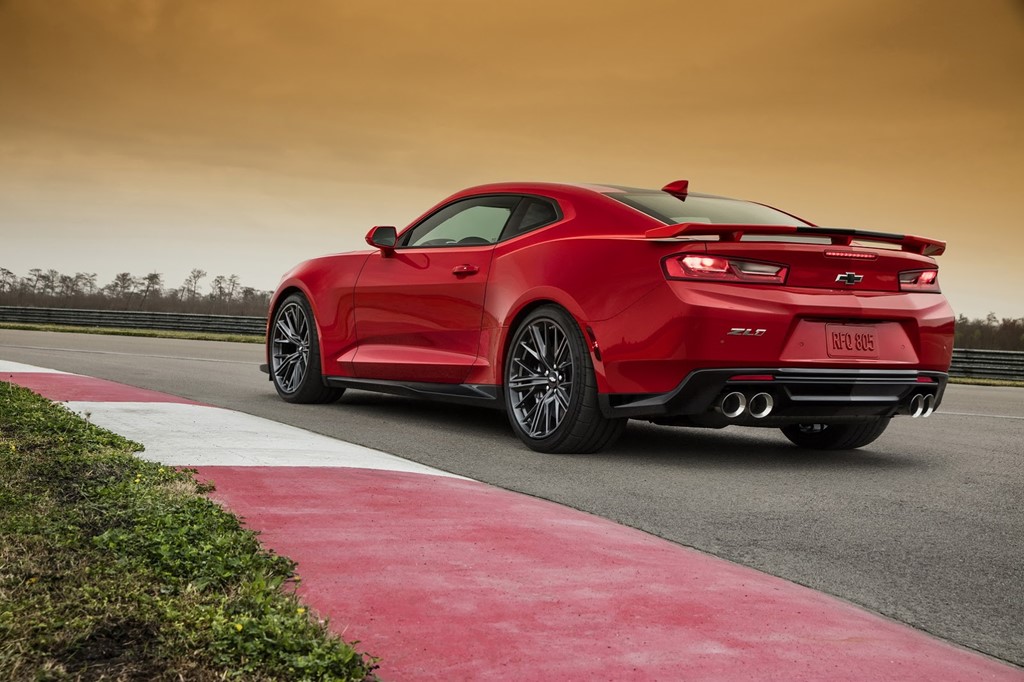 Xe thể thao Chevrolet Camaro ZL1 công suất 640 mã lực 