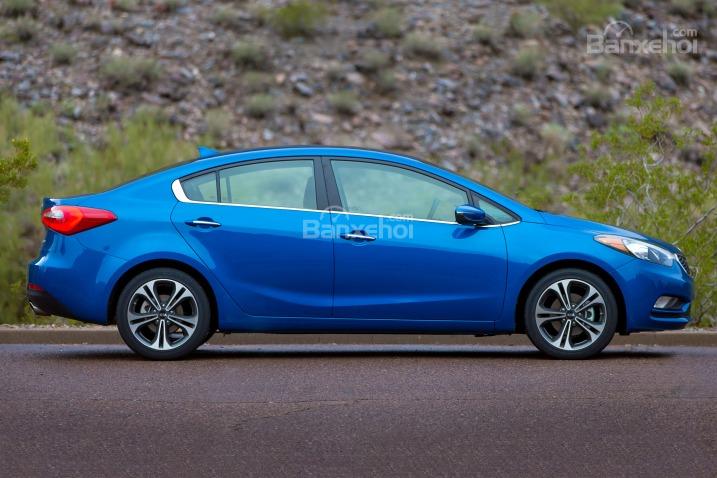 Kia k3 2016.