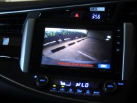 Màn hình cảm ứng là điểm nhấn đặc biệt trong không gian nội thất của Toyota Innova 2016.