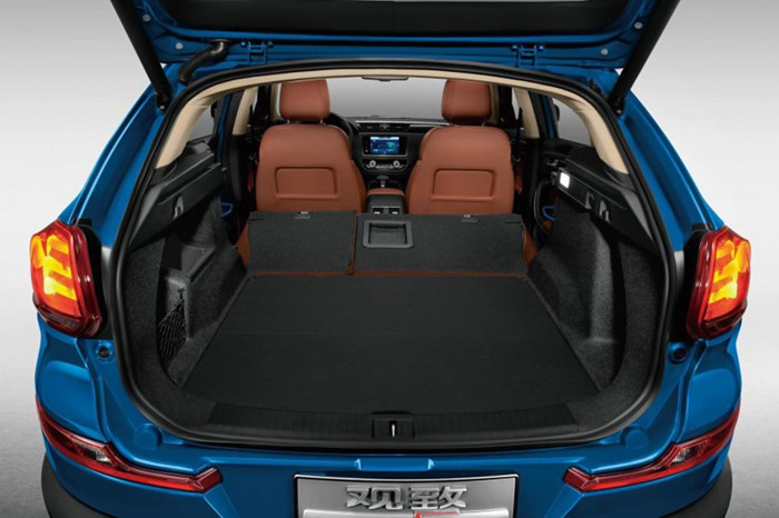 Soi xế Trung Quốc đấu Mazda CX-5 mới ra mắt ảnh 6