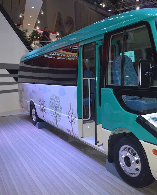 Fuso mang xe tải hạng nặng mới đến VMS 2015 ảnh 8