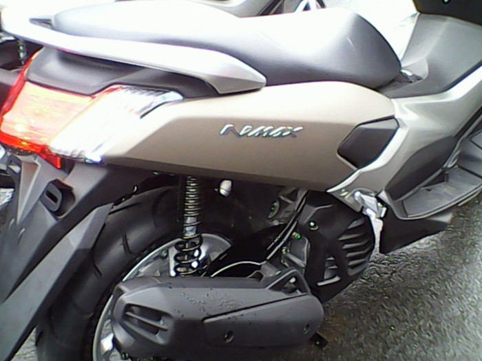 Yamaha chính thức chốt giá NMax 150 rẻ hơn Honda PCX ảnh 10