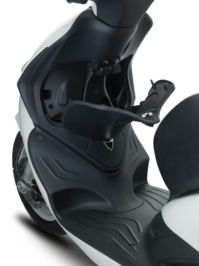 Piaggio Việt Nam ra mắt Fly 3V, giá giảm 2 triệu đồng ảnh 5