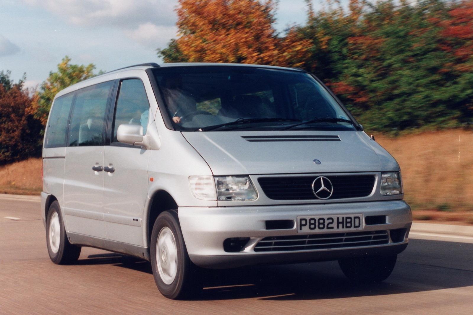 http://lh4.ggpht.com/-e_cvhQyuvT8/ULFdGo9gInI/AAAAAAAKNd0/rsc0rF3xijs/s1600/Mercedes-Benz-V-Class%25255B3%25255D.jpg