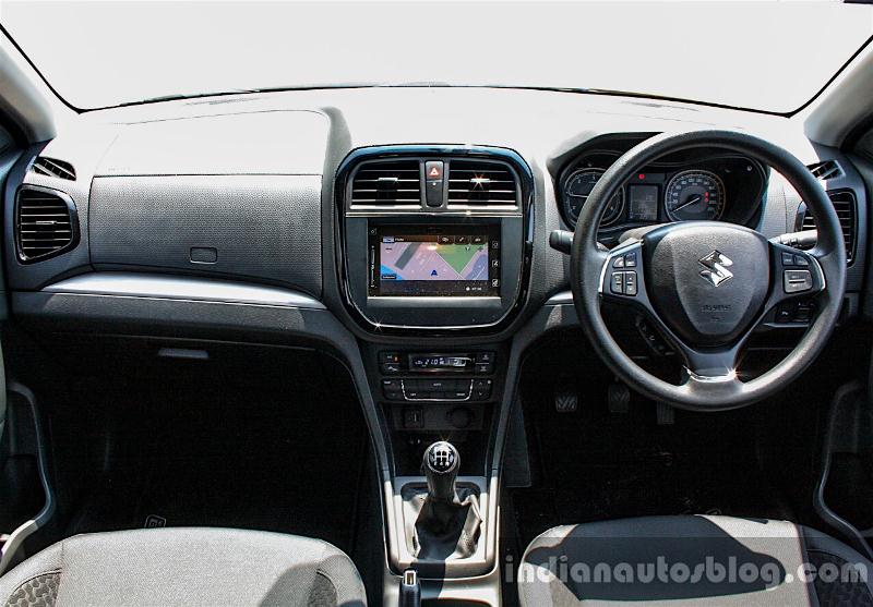 suzuki-vitara-brezza-se-co-them-tuy-chon-dong-co-xang